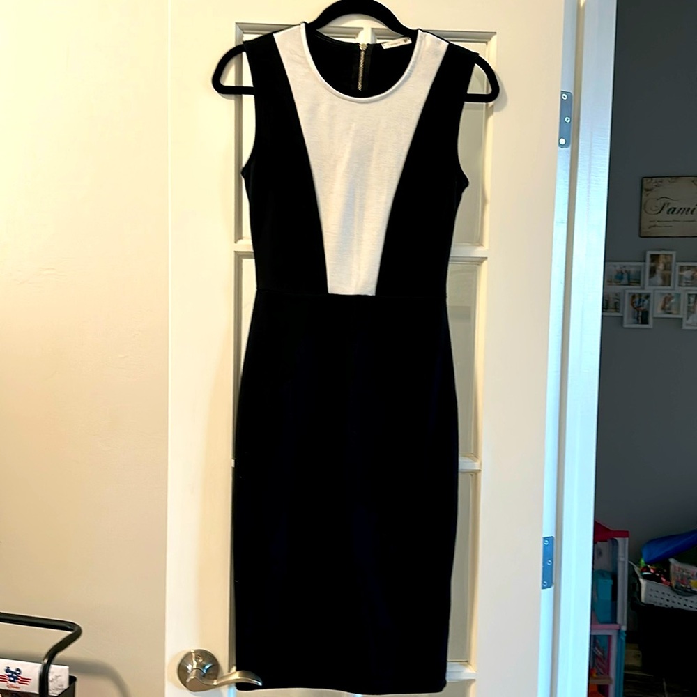 Soprano Midi Dress Size S